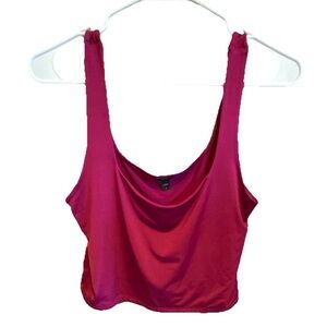 Express Fitted Tank Top in Deep Magenta
